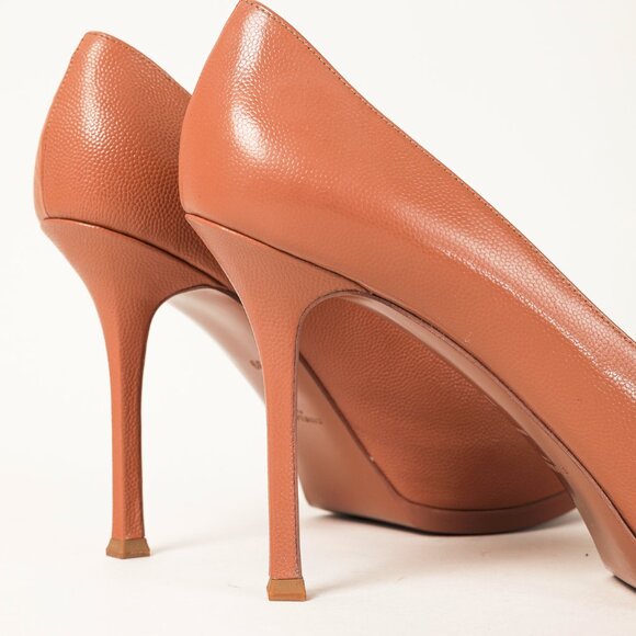 Saint Laurent Nude Beige Stingray-Stamped Leather Pumps - Picture 8 of 11